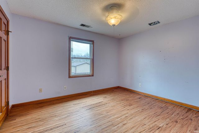 6841 Northfield Drive, Evansville, IN 47711