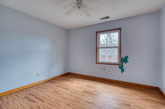 6841 Northfield Drive, Evansville, IN 47711