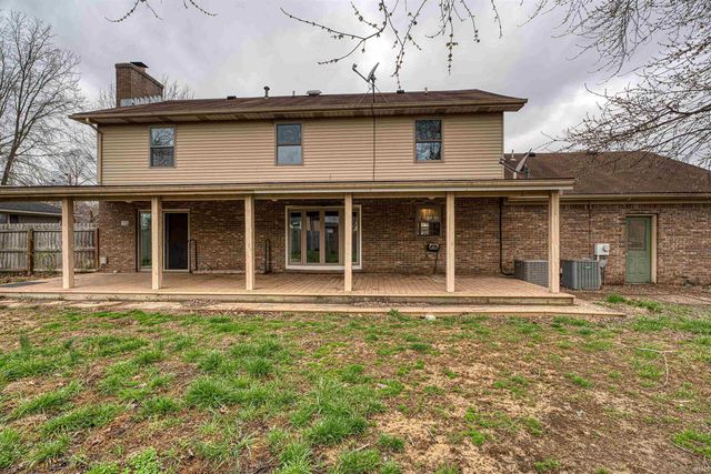 6841 Northfield Drive, Evansville, IN 47711