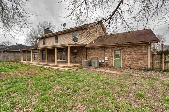 6841 Northfield Drive, Evansville, IN 47711