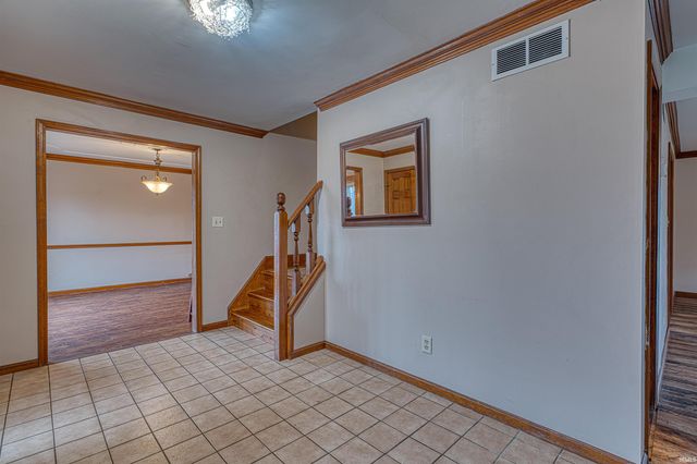 6841 Northfield Drive, Evansville, IN 47711