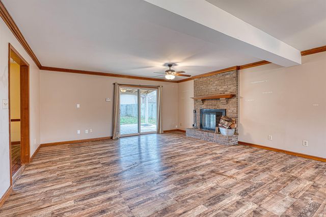 6841 Northfield Drive, Evansville, IN 47711