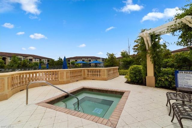 12970 Positano CIR 301, Naples, FL 34105