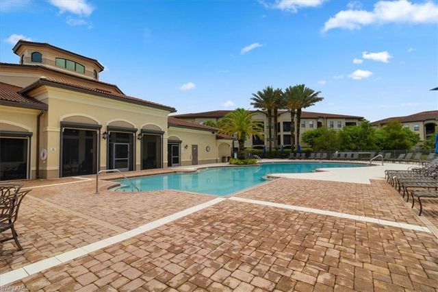 12970 Positano CIR 301, Naples, FL 34105