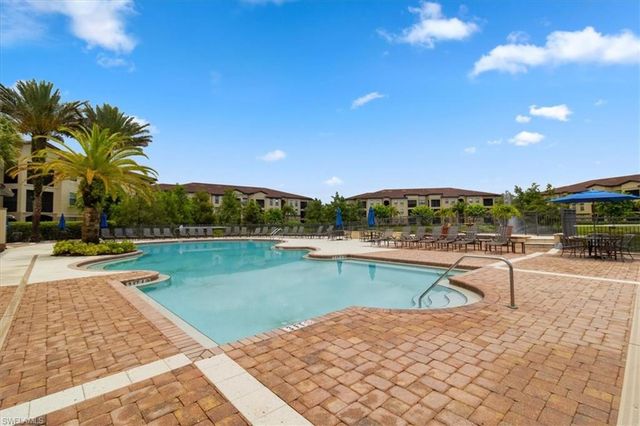 12970 Positano CIR 301, Naples, FL 34105