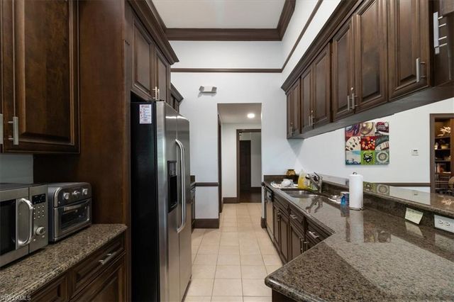 12970 Positano CIR 301, Naples, FL 34105