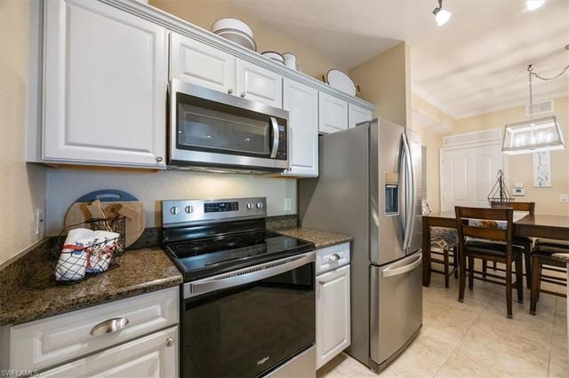 12970 Positano CIR 301, Naples, FL 34105