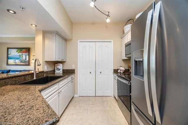 12970 Positano CIR 301, Naples, FL 34105