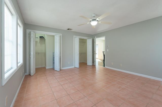 12 Pioneer Drive, Nashua, NH 03062