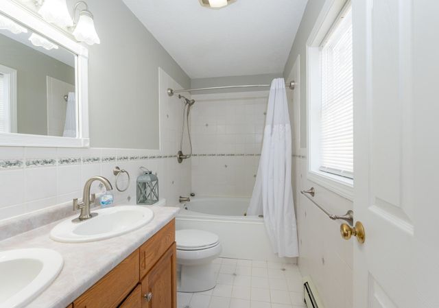 12 Pioneer Drive, Nashua, NH 03062