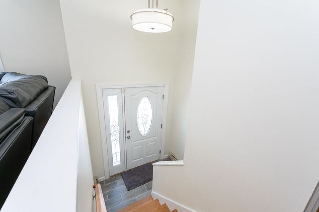 12 Pioneer Drive, Nashua, NH 03062