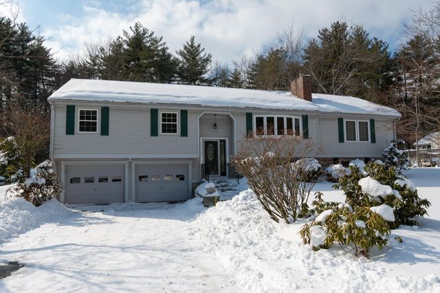 12 Pioneer Drive, Nashua, NH 03062