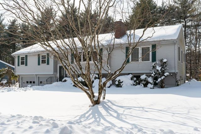 12 Pioneer Drive, Nashua, NH 03062