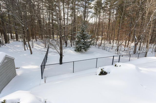 12 Pioneer Drive, Nashua, NH 03062