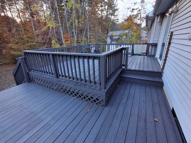 12 Pioneer Drive, Nashua, NH 03062