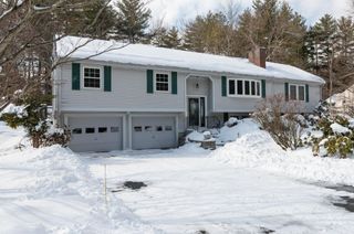 12 Pioneer Drive, Nashua, NH 03062