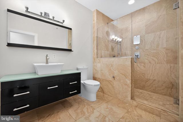 2028 TRENTON AVE, Philadelphia, PA 19125