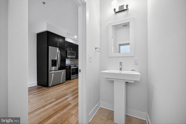 2028 TRENTON AVE, Philadelphia, PA 19125