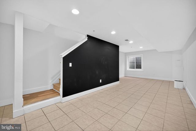 2028 TRENTON AVE, Philadelphia, PA 19125