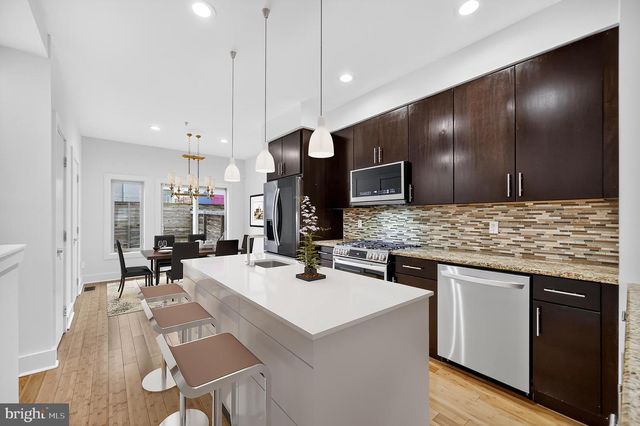 2028 TRENTON AVE, Philadelphia, PA 19125