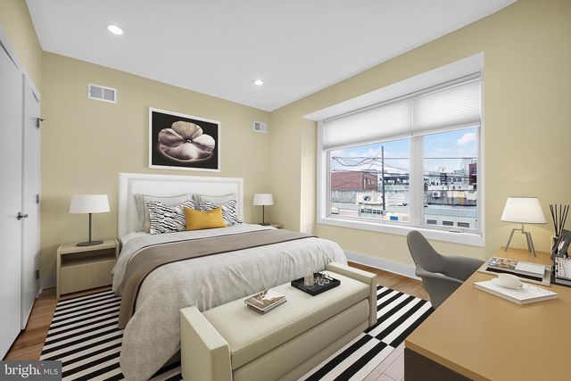 2028 TRENTON AVE, Philadelphia, PA 19125