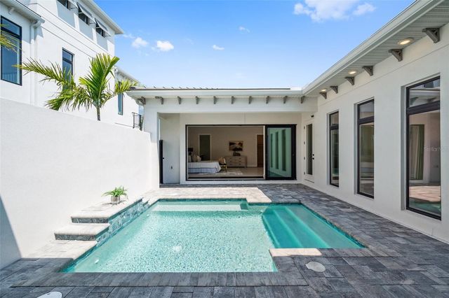 5932 RED MANGROVE LANE, Bradenton, FL 34210