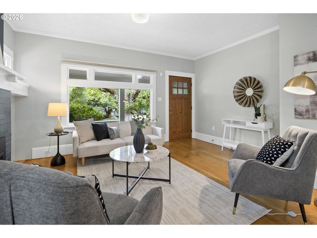 2446 Ne 50TH Ave, Portland, OR 97213