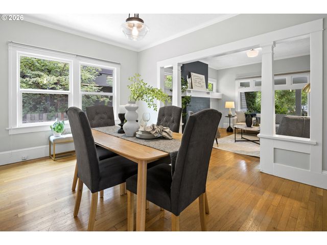 2446 Ne 50TH Ave, Portland, OR 97213