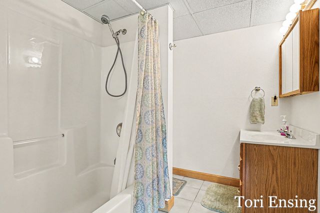 10874 Wildwood Drive, Greenville, MI 48838