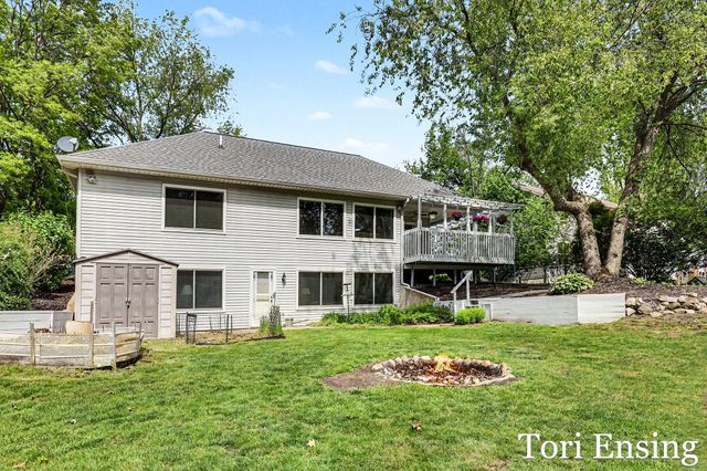 10874 Wildwood Drive, Greenville, MI 48838