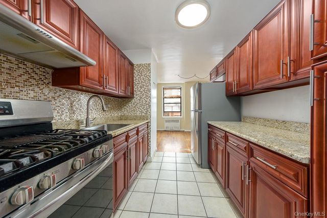 8325 Vietor Avenue 7G, Elmhurst, NY 11373