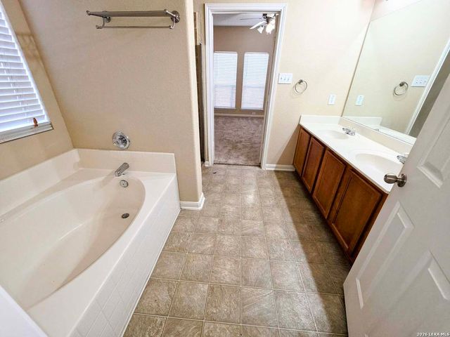 4322 Gambels Quail, Converse, TX 78109