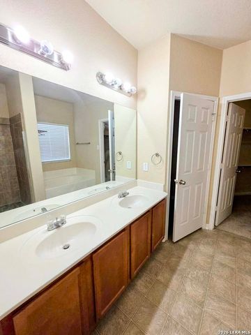 4322 Gambels Quail, Converse, TX 78109