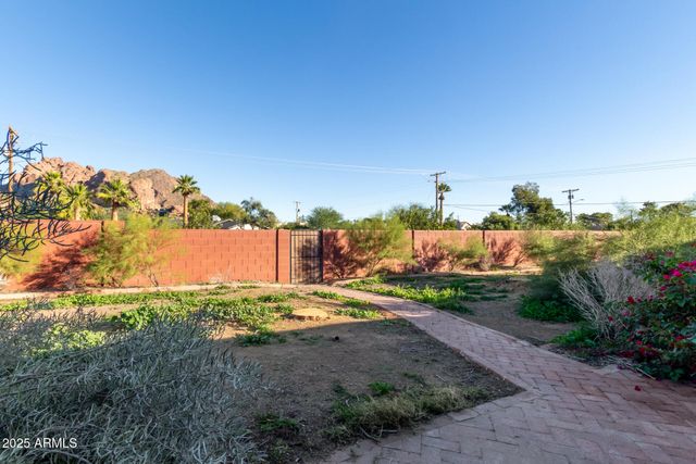 4350 E VERMONT Avenue, Phoenix, AZ 85018