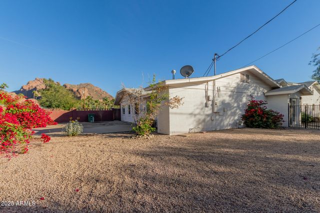 4350 E VERMONT Avenue, Phoenix, AZ 85018