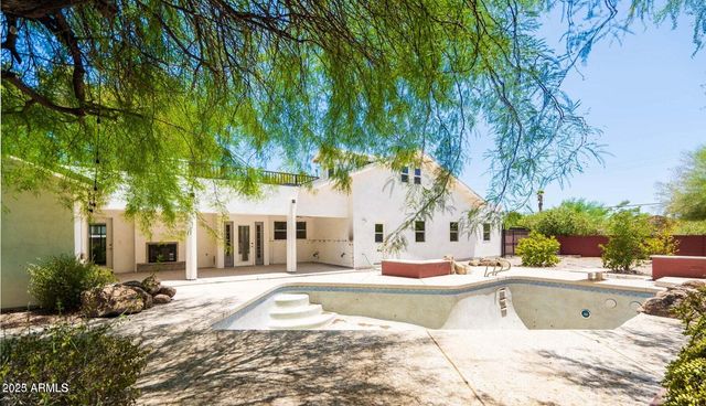 4350 E VERMONT Avenue, Phoenix, AZ 85018