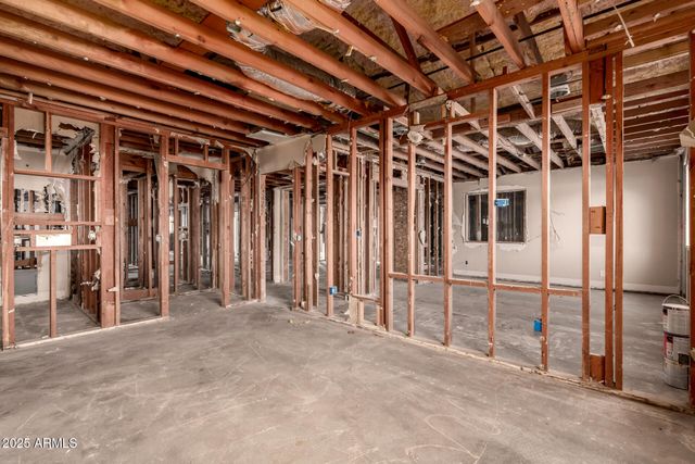 4350 E VERMONT Avenue, Phoenix, AZ 85018