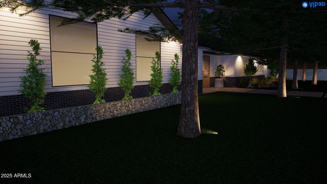 4350 E VERMONT Avenue, Phoenix, AZ 85018