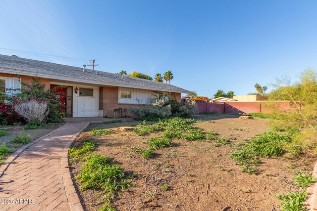 4350 E VERMONT Avenue, Phoenix, AZ 85018