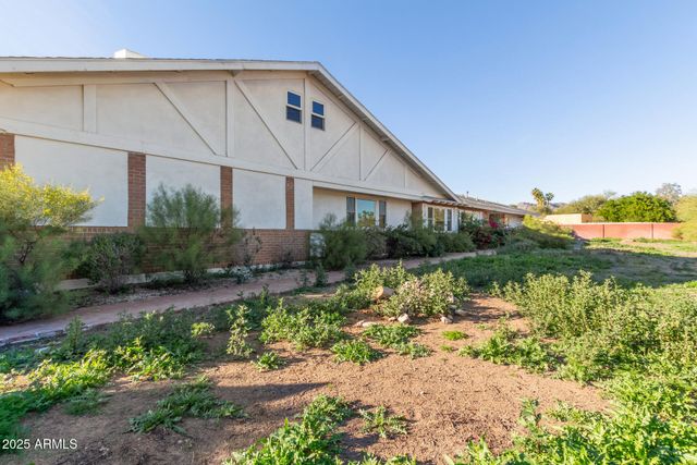 4350 E VERMONT Avenue, Phoenix, AZ 85018