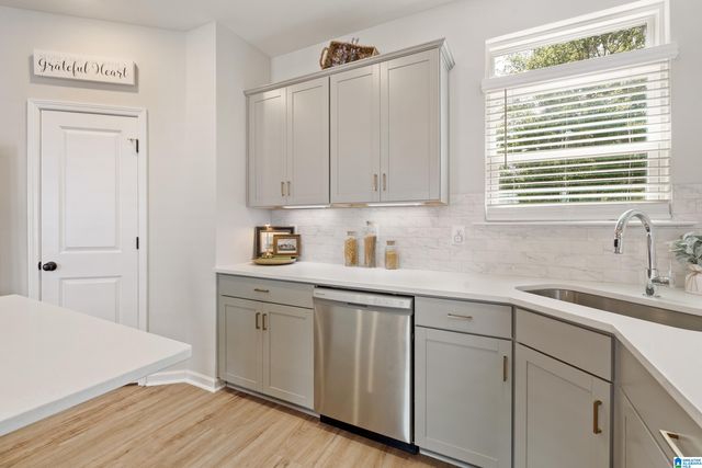 536 FEHERTY WAY, Birmingham, AL 35242