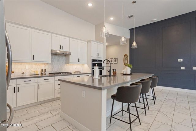 21147 W HILLCREST Boulevard, Buckeye, AZ 85396