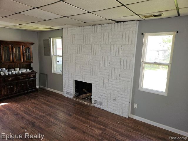 14337 Leonard Avenue, Warren, MI 48089