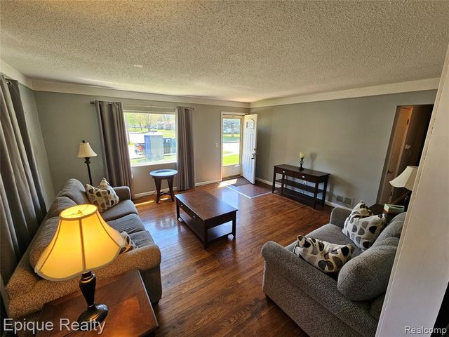 14337 Leonard Avenue, Warren, MI 48089