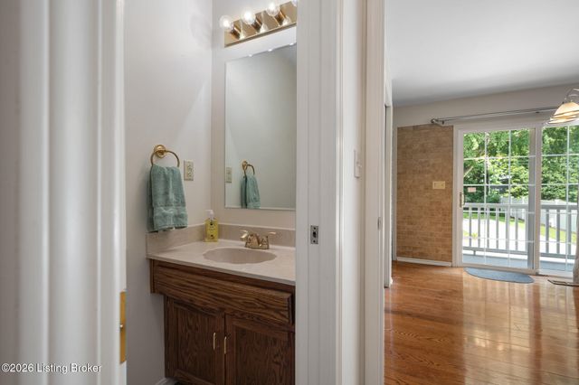 2929 Avon Rd, Louisville, KY 40220