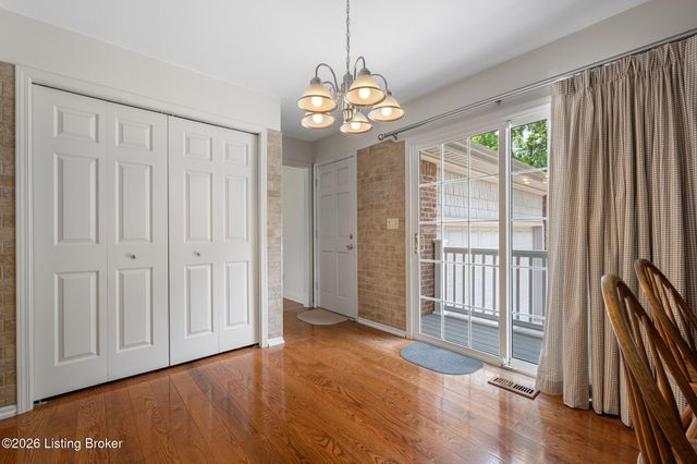 2929 Avon Rd, Louisville, KY 40220