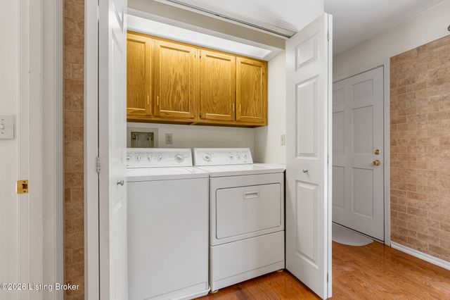2929 Avon Rd, Louisville, KY 40220