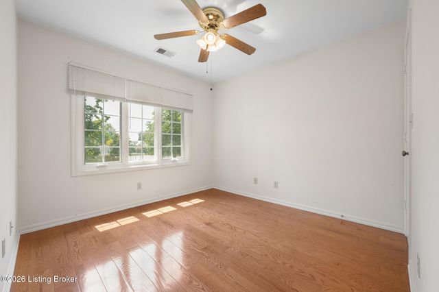 2929 Avon Rd, Louisville, KY 40220