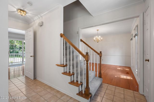2929 Avon Rd, Louisville, KY 40220