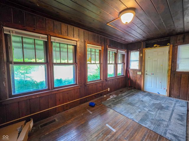 2228 Tippecanoe Street, Terre Haute, IN 47807